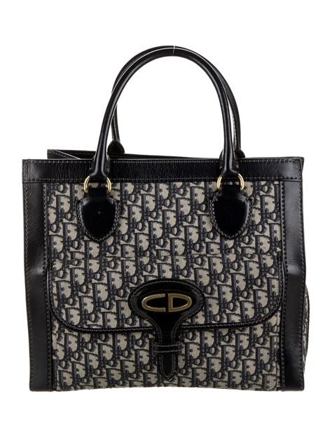 large dior essential tote bag|christian Dior tote bag clearance.